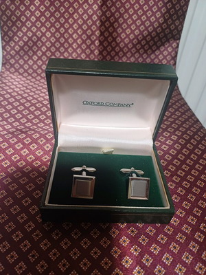 Маншетни копчета Oxford Company като нови, сребристи мат и лъскави