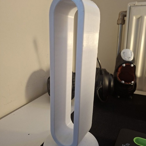 Headphone holder 3D printed with eco-friendly PLA filament like new