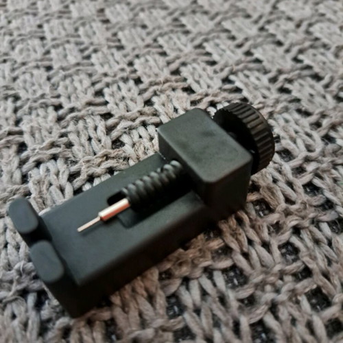 Watch chain adjustment tool manual black new, plastic