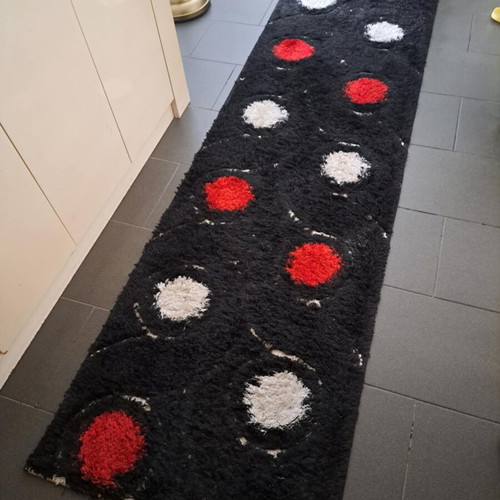 Black runner rug used with white and red circles 2.27x0.65 m