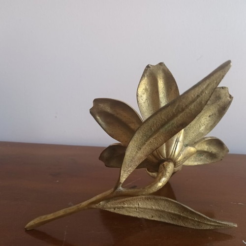 Bronze lotus flower sculpture used, 23 cm length