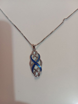 Necklace like new