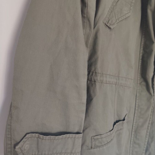Benetton thin parka large, like new, green