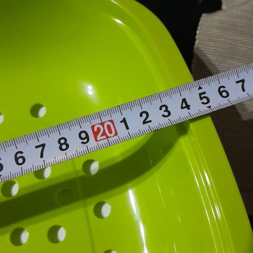 Taperware colander new