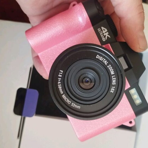 MBD 4K camera new with lens and memory card