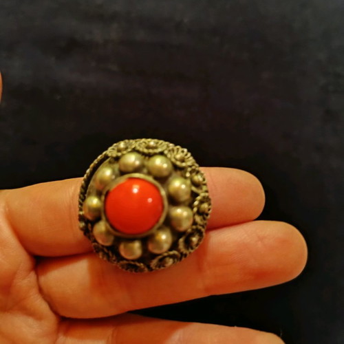 Vintage collectible ring used