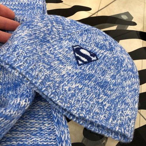 Superman blue scarf and beanie new with Superman logo