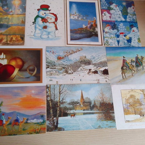 Christmas cards in like new condition, 10 folded for wishes