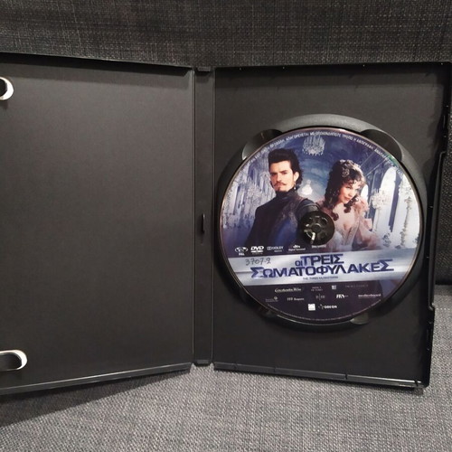 The Three Musketeers DVD used, adventure with subtitles