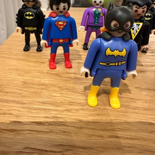 Playmobil DC figures like new, set of 9 pieces