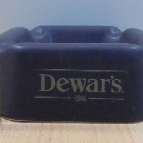 Dewar's scotch whisky old promotional ceramic ashtray used