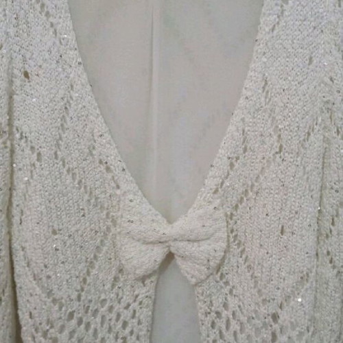 White blouse with bow and subtle sequin like new