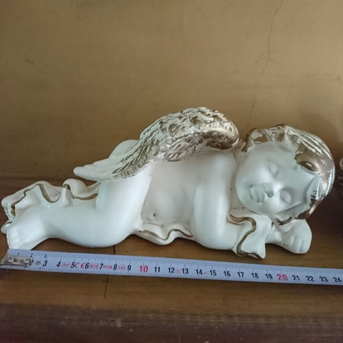 Ceramic angels like new, set of 2 decorative figurines