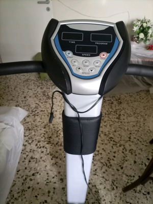 Μηχάνημα γυμναστικής τύπου Power Plate πλατφόρμα δόνησης σαν καινούργιο