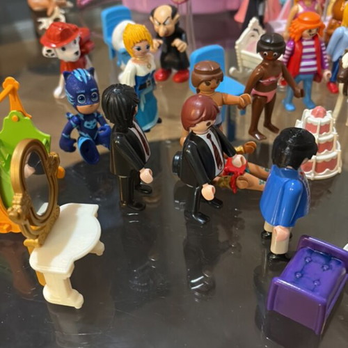 Playmobil set like new with many accessories and other toys