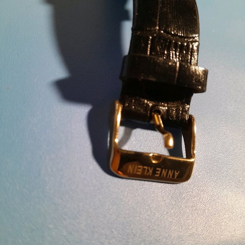 Anne Klein quartz watch like new with zircon and leather strap