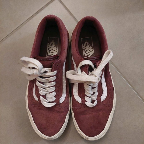 Vans burgundy suede athletic shoes used, size 38.5