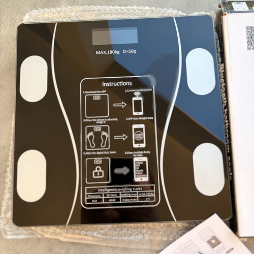 Smart Body Composition Scale with Bluetooth, brand new