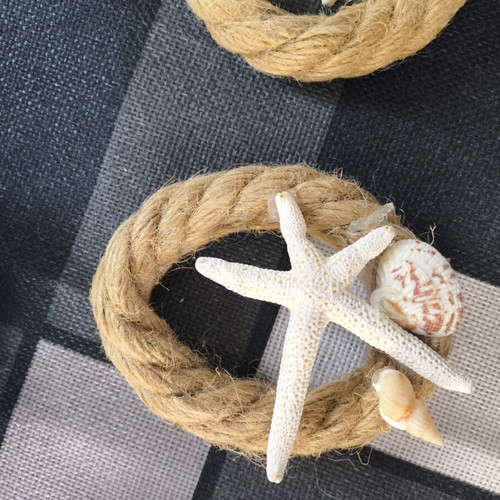 Nautical decoration set with starfish and shells, like new, 4 pieces