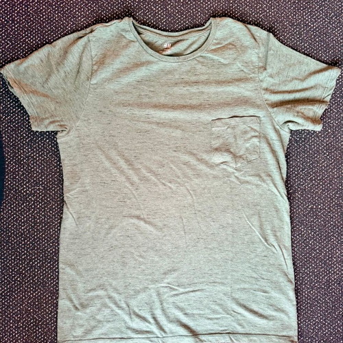 H&M men's green t-shirt with pocket, used, size M