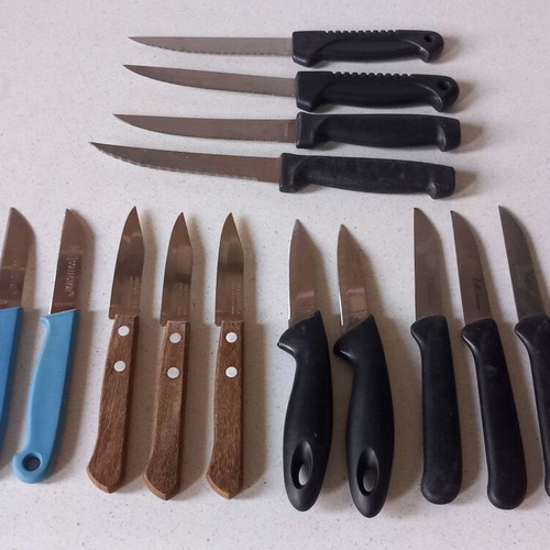 Various knives used, pack of 16 pieces