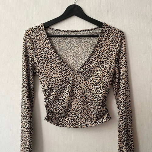 Leopard top Joocy Babi size M like new, black and brown