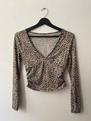Leopard top Joocy Babi size M like new, black and brown