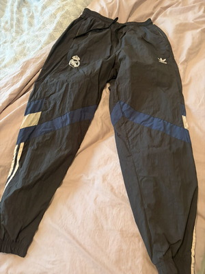 Adidas Real παντελόνι σαν καινούργιο, γνήσιο
