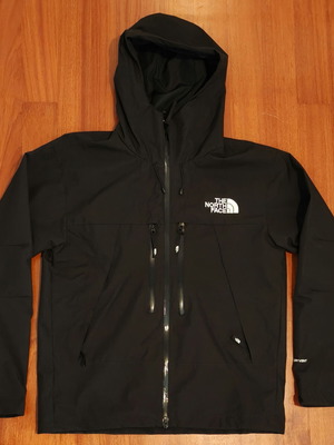 North Face waterproof windproof jacket with thin lining new, black, size L