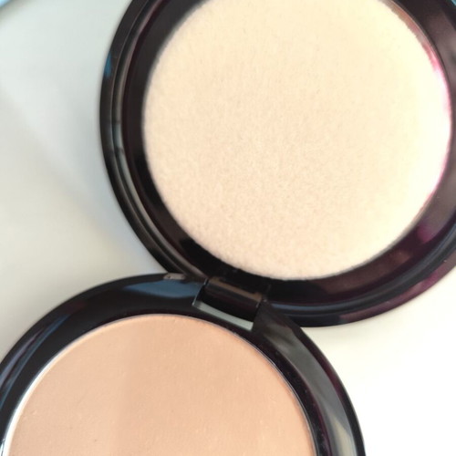 Radiant No 01 Compact Face Powder new, 10gr