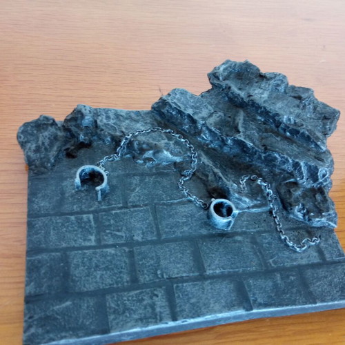 Universal Studios figure base 12x15 cm like new