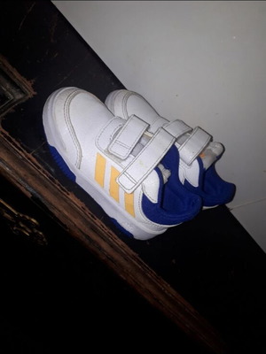 Adidas kids athletic shoes like new, size 24, white and blue