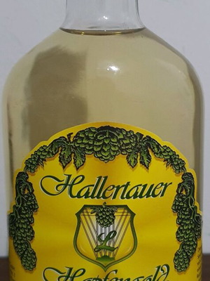 Hallertauer Hopfengold 56% vol, 350 ml, new, sealed