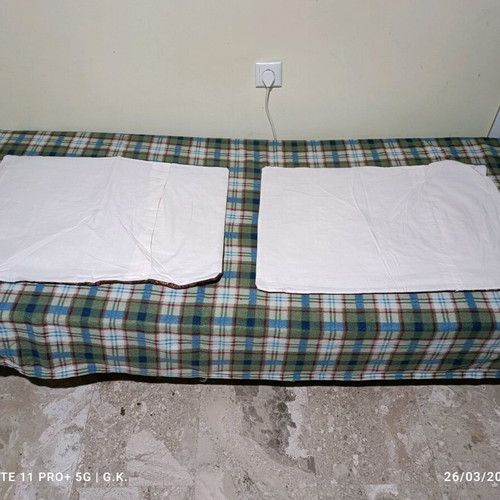 Patchwork quilt like new 220×210 cm with 2 pillowcases