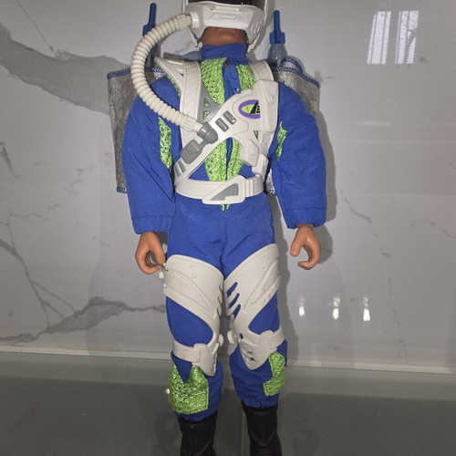 Max Steel Sky Strike 1999 complete set like new