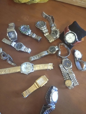 Wristwatches used, in very good condition, set