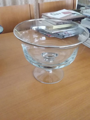Fruit bowls new, in excellent condition, set of 2 pieces