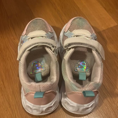 Children's athletic sneakers used with lights, size 28, pink and turquoise