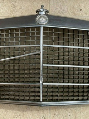Mercedes W115 μάσκα μεταχειρισμένη