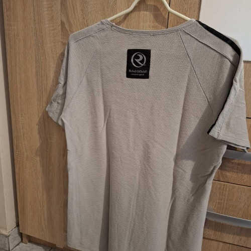 Bershka men's t shirt like new, size M, white beige