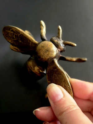 Bronze bee like new