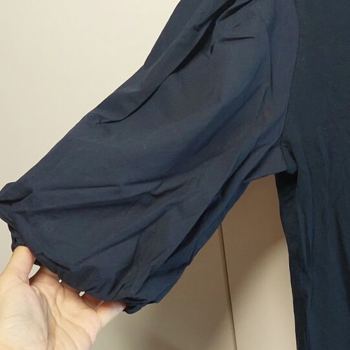 Women's T-shirt XS/S dark blue with puffed short sleeves like new