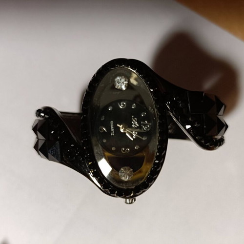 Women's watch like new, elegant