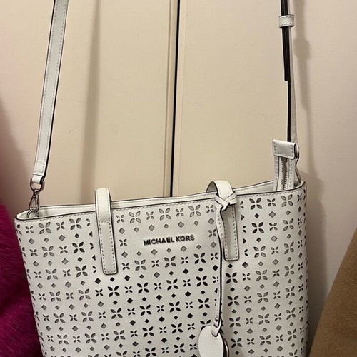 Michael Kors leather shoulder bag white with silver leaf pattern