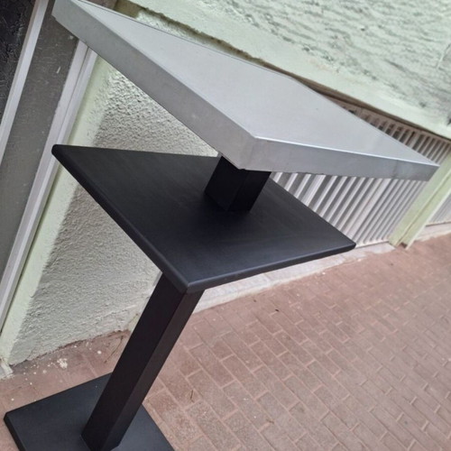 Bar table like new with metal base and wooden top