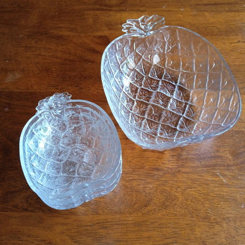 Glass Serving Bowls Set with Pineapple Design like new