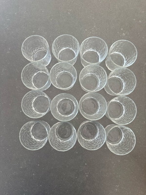 Set of 16 glass tumblers with embossed honeycomb design, new