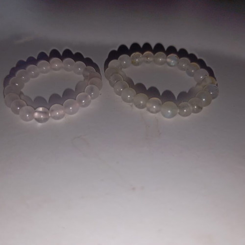 Rings new, two sizes, polished natural stones on elastic cord