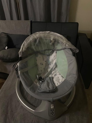 Relax chair like new with remote control, mint color unisex