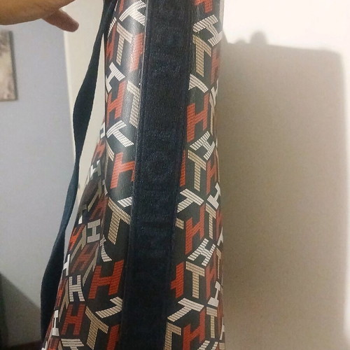Tommy Hilfiger shoulder bag like new, blue and red, spacious